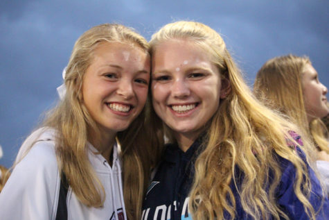 Juniors Lauren Hansen (left) and Rachel Constant (right).