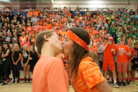Sophomore's Katie Willander and Landon Wittenberg dominate in the Twizzler kiss